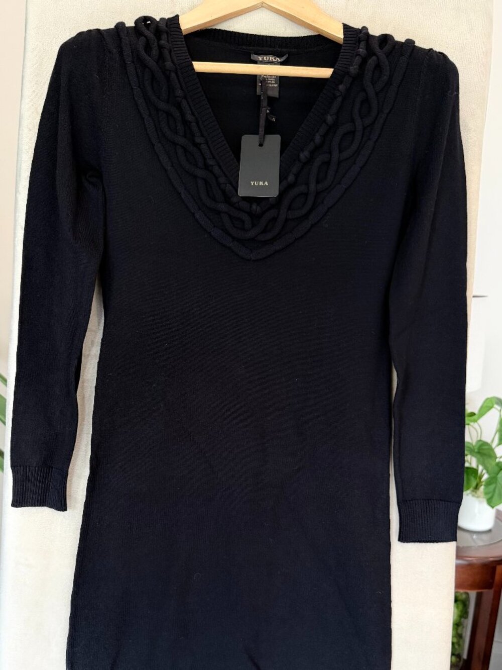 YUKA NWT Black Braided V-Neck Sweater Dress Tunic Size L